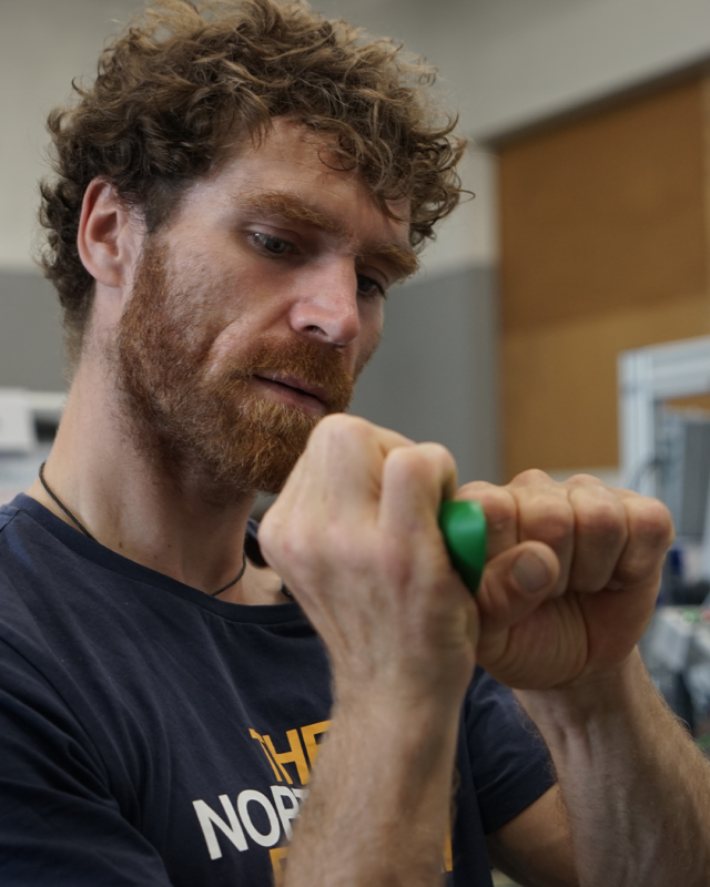 Ghold invite Siebe Vanhee